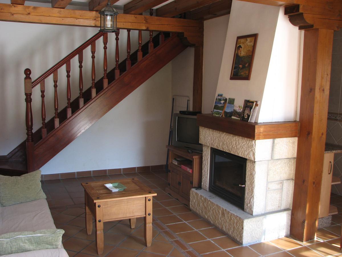 Viviendas Rurales Aldea De Dosamantes Pesaguero-La Parte Exterior photo