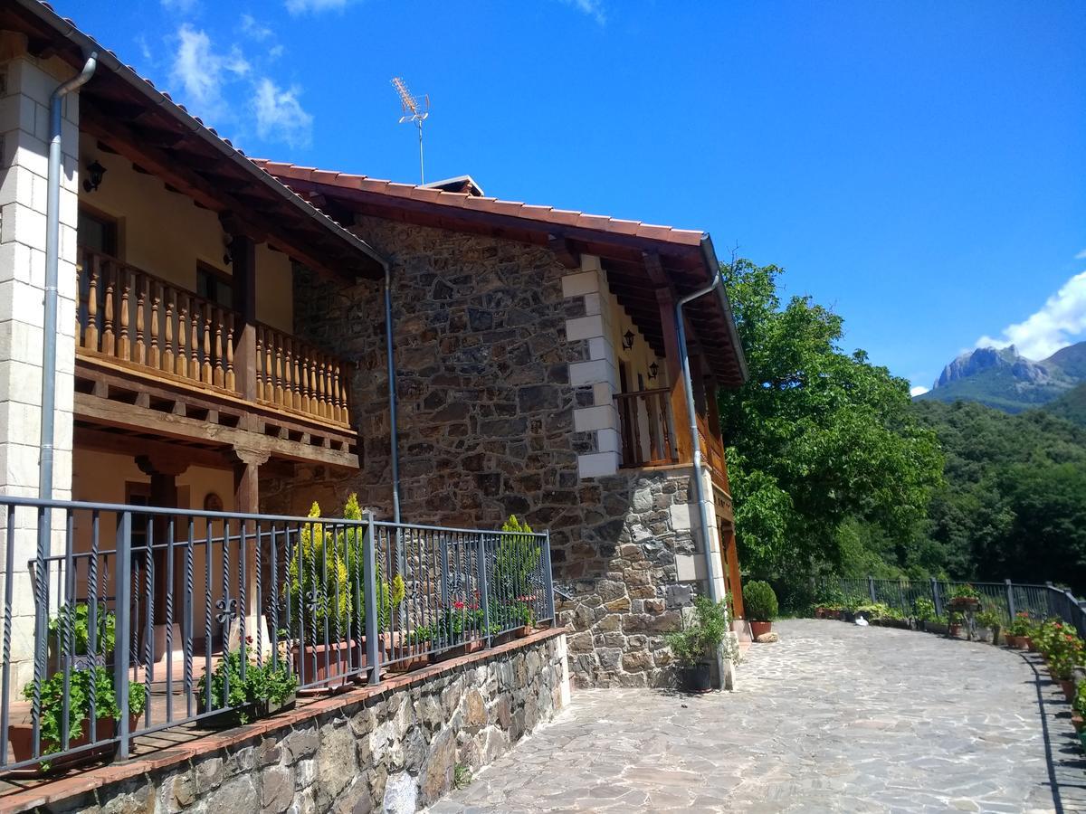 Viviendas Rurales Aldea De Dosamantes Pesaguero-La Parte Exterior photo